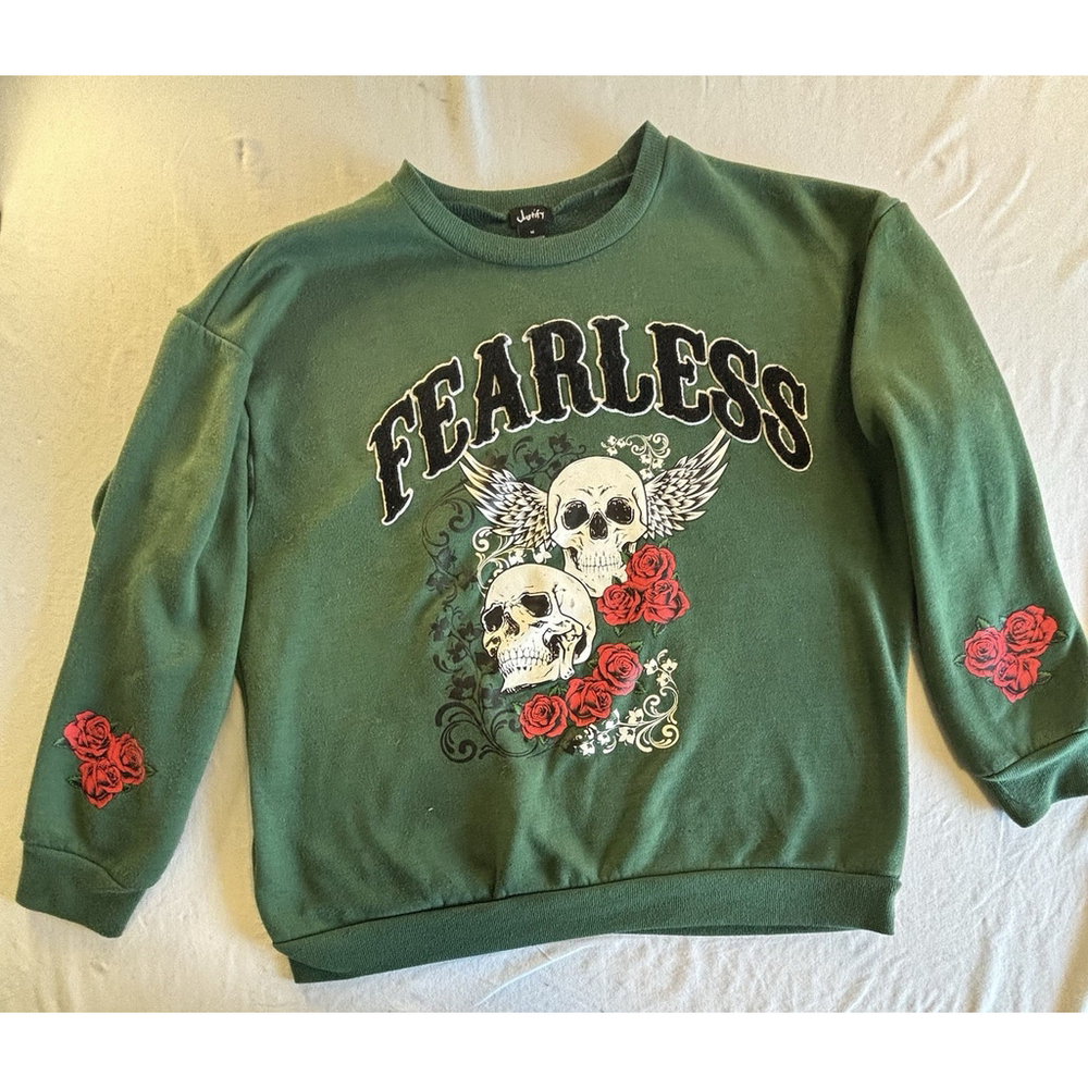 Justify Fearless Skull Roses Green Graphic Sweatshirt Women’s M Gothic Y2K